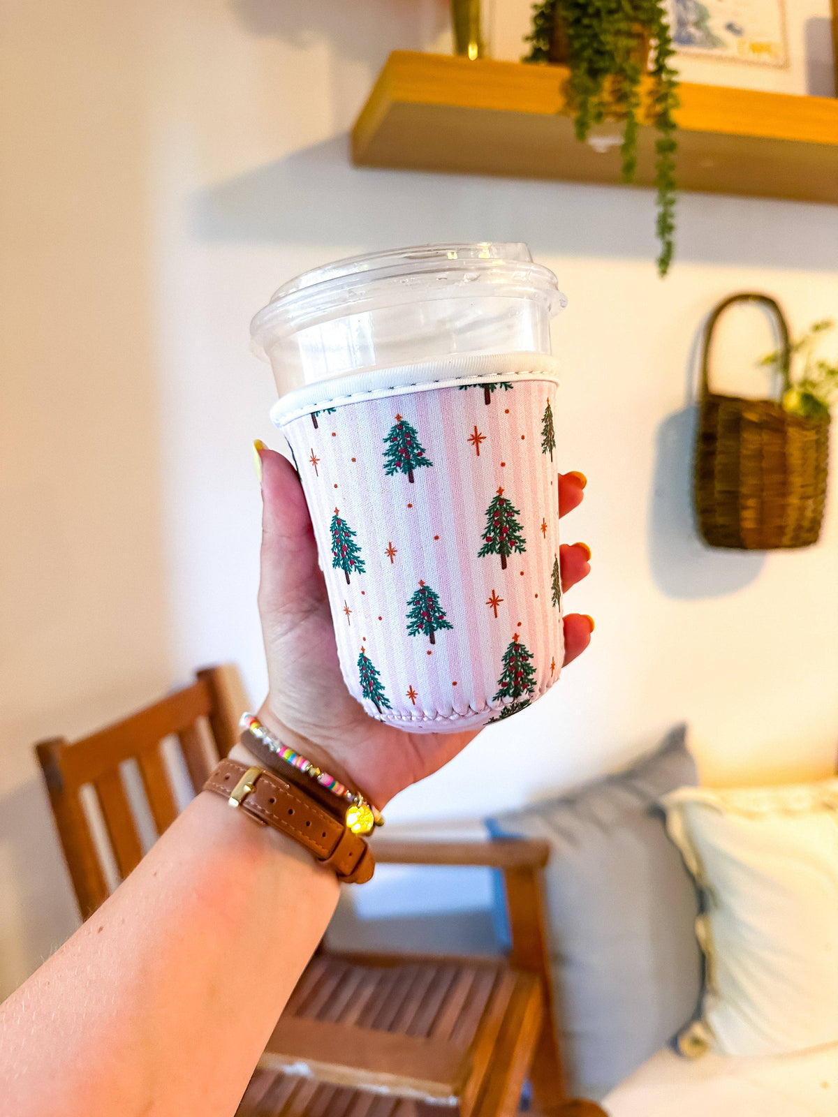 Vintage Christmas Stripes Reusable Coffee Sleeve: Small (16-20oz)